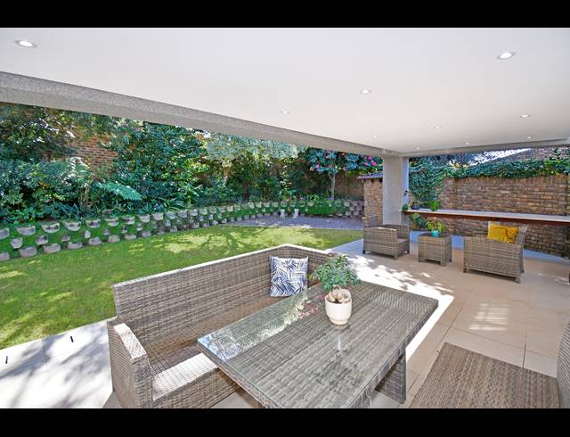 2 BEDROOM TOWNHOUSE FOR SALE IN ILLOVO